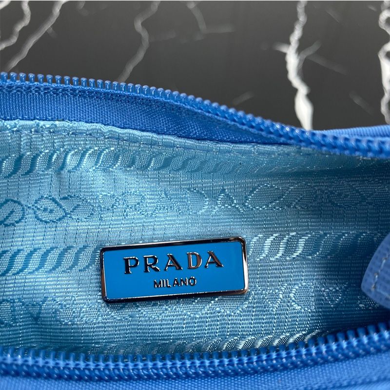 Prada 1NE515 Re-Edition 2000 Nylon Hobo Bag In Blue