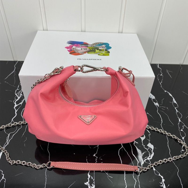 Prada 1BH172 Re-Edition 2006 Nylon Bag In Pink