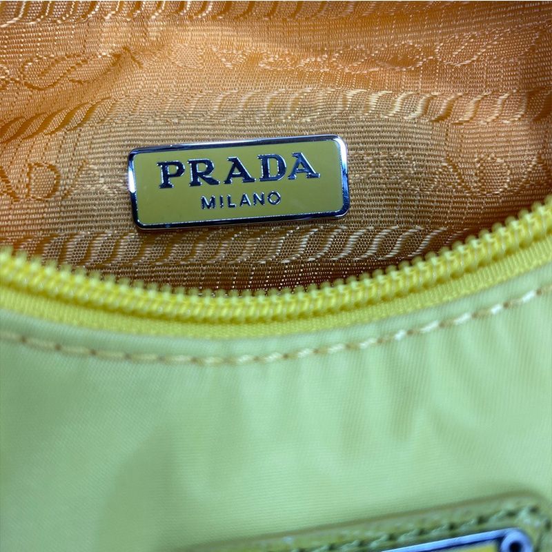 Prada 1NE515 Re-Edition 2000 Nylon Hobo Bag In Lemon